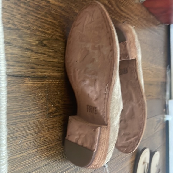 Frye Carson Shootie in tan suede - Picture 2 of 3